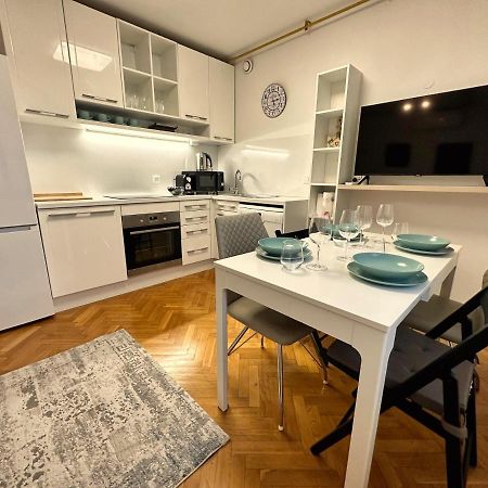 Charming City Loft Apartment Ljubljana Bagian luar foto