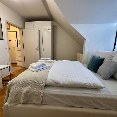 Charming City Loft Apartment Ljubljana Bagian luar foto