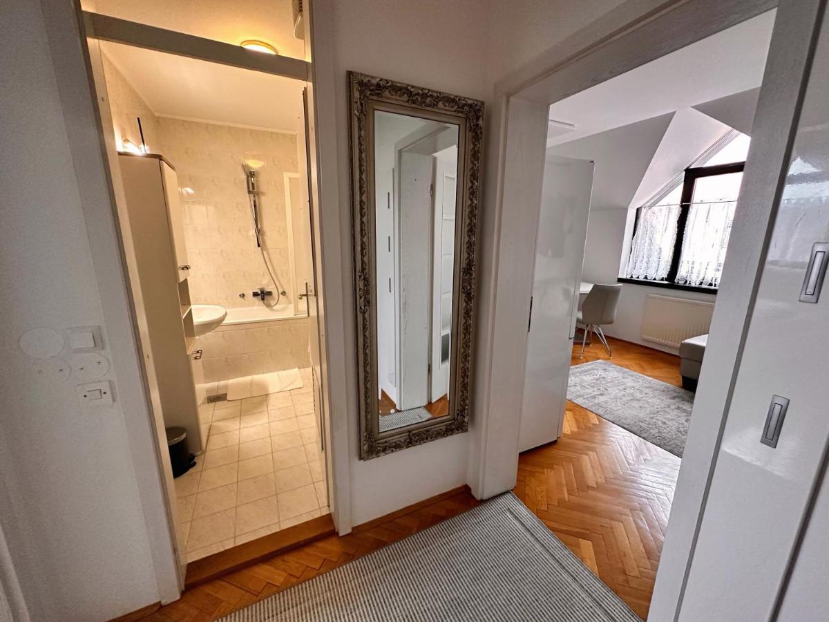 Charming City Loft Apartment Ljubljana Bagian luar foto