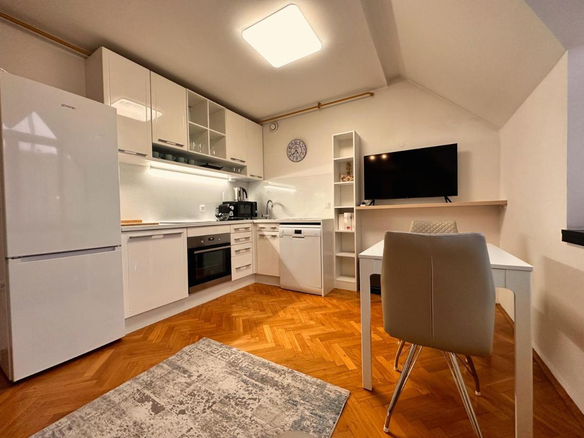 Charming City Loft Apartment Ljubljana Bagian luar foto