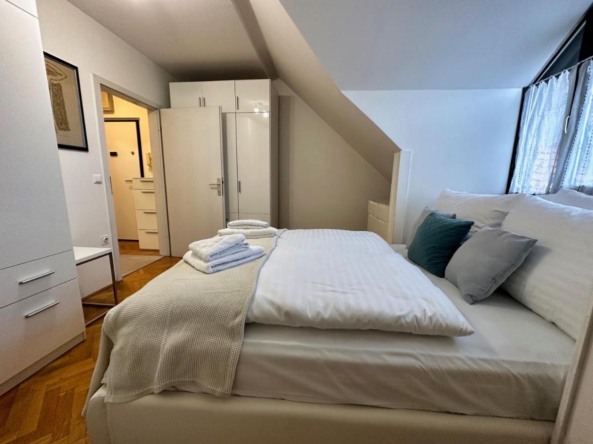 Charming City Loft Apartment Ljubljana Bagian luar foto