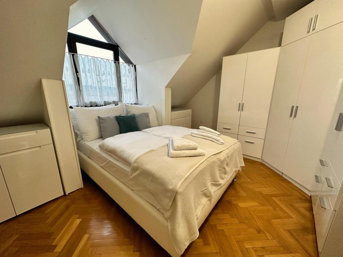 Charming City Loft Apartment Ljubljana Bagian luar foto
