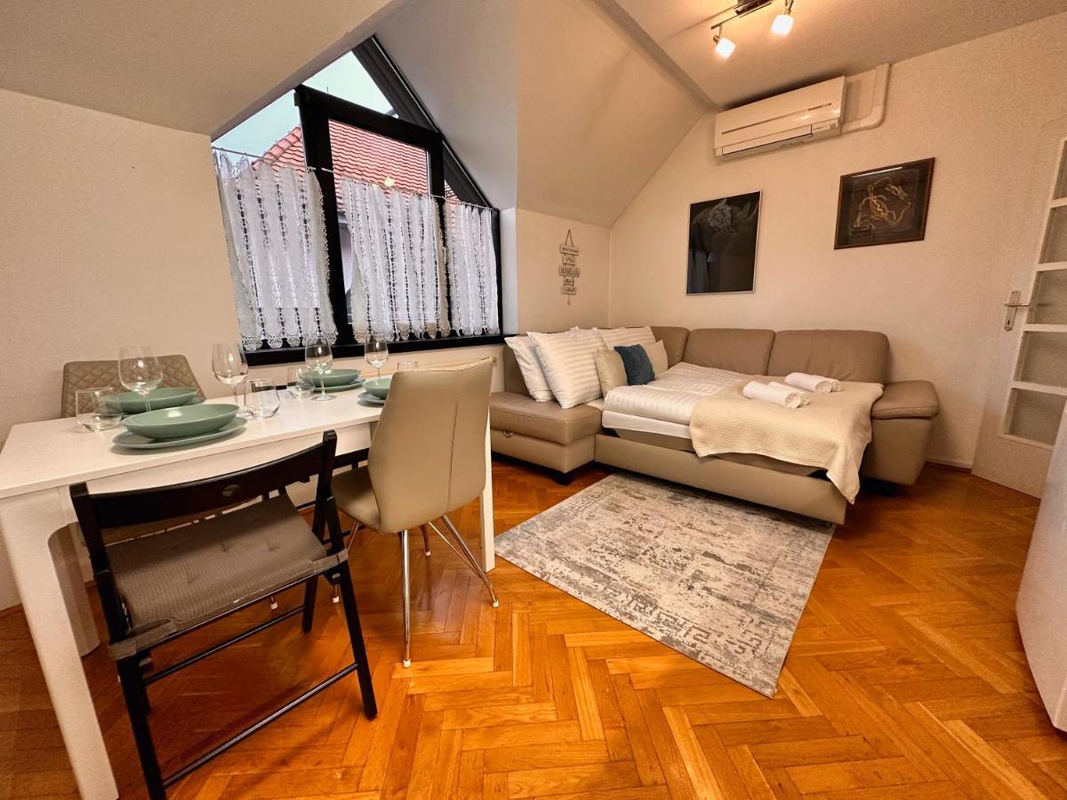 Charming City Loft Apartment Ljubljana Bagian luar foto